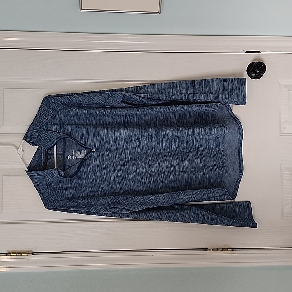 All In Motion Blue Patterned Long Sleeved Shirt